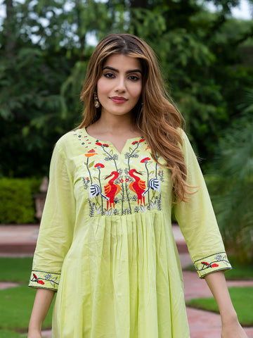 Orni Fashion Green Solid Anarkali Dress