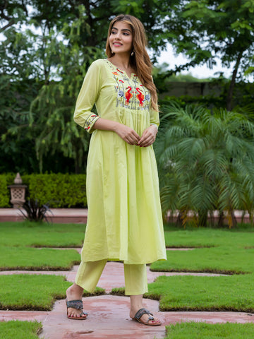 Orni Fashion Green Solid Anarkali Kurta Set